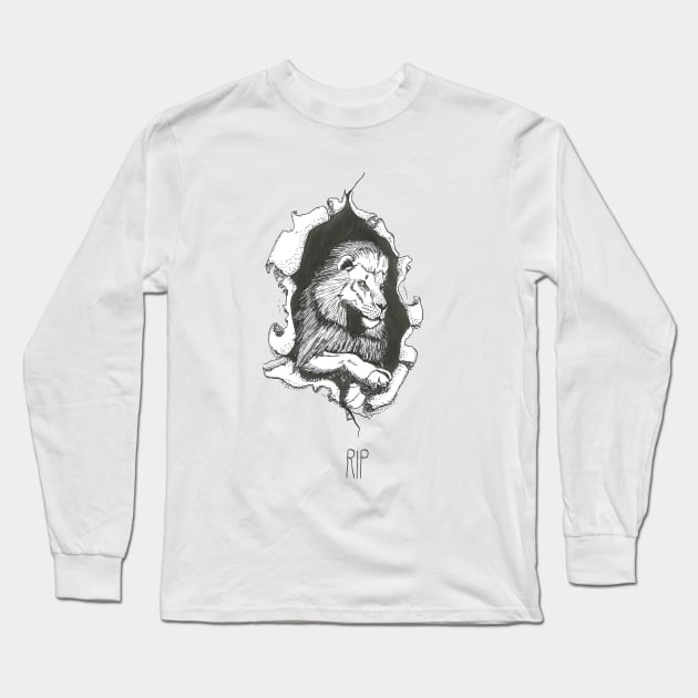 Lion attack Long Sleeve T-Shirt by Créa'RiBo